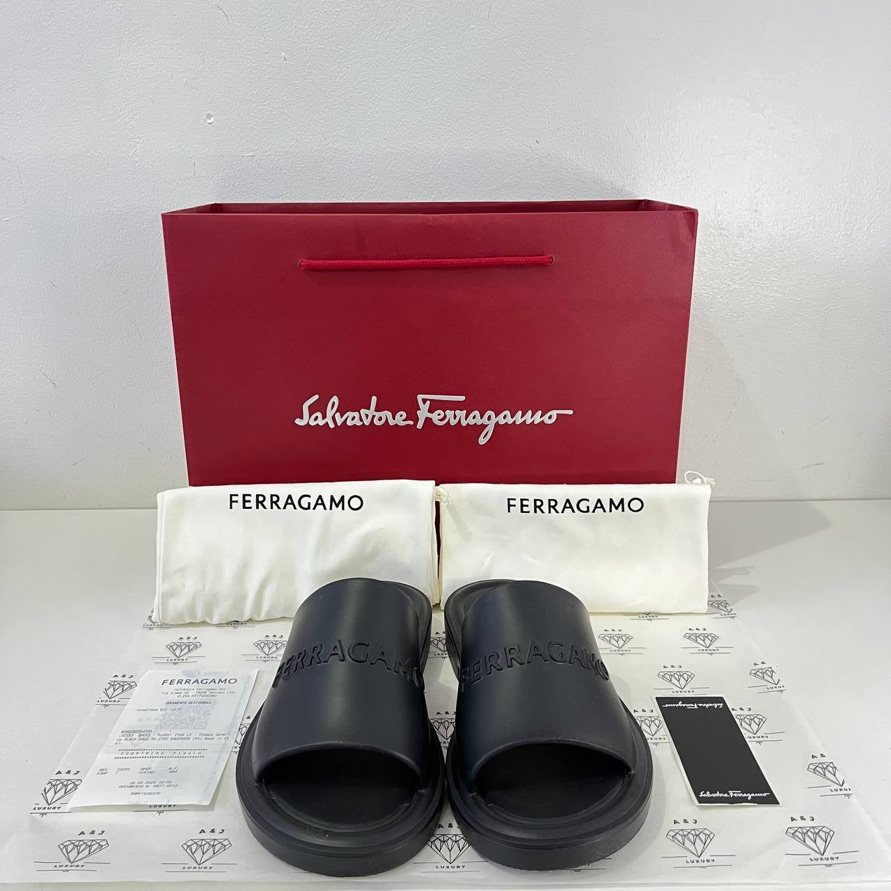 [BRAND NEW] Salvatore Ferragamo Giuneva Slides in Black Size 7