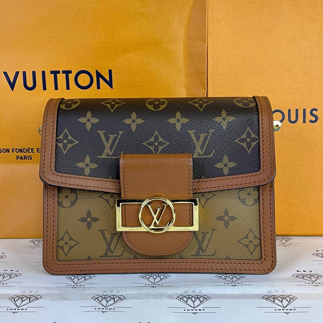 [PRE LOVED] Louis Vuitton Mini Dauphine in Reverse Monogram Canvass (AA3719)