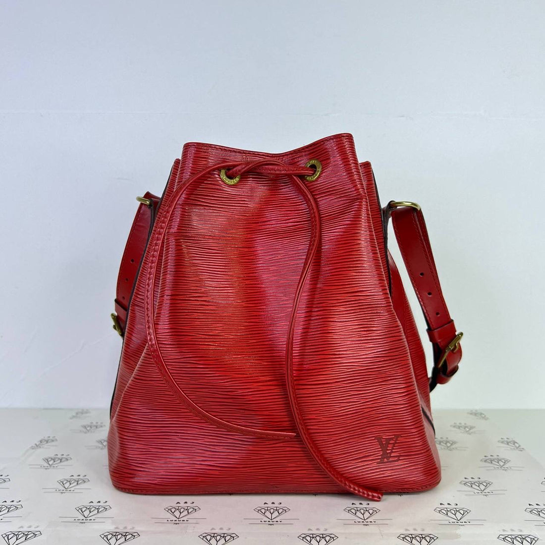 [PRE LOVED] Louis Vuitton Petite Noe in Red Epi Leather SHW (AR0964)