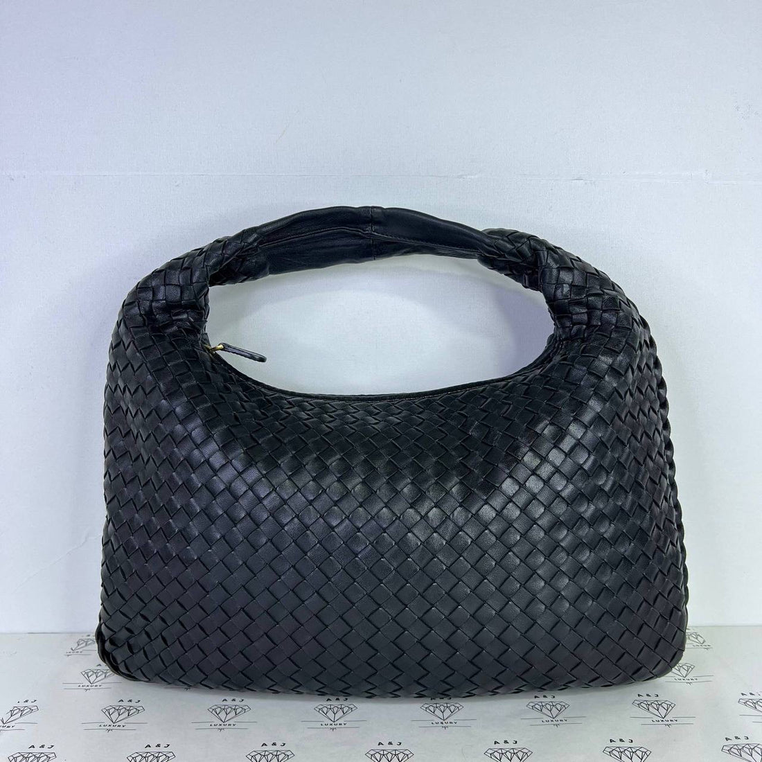 [PRE LOVED] Bottega Veneta Hobo in Black Intrecciato Leather GHW