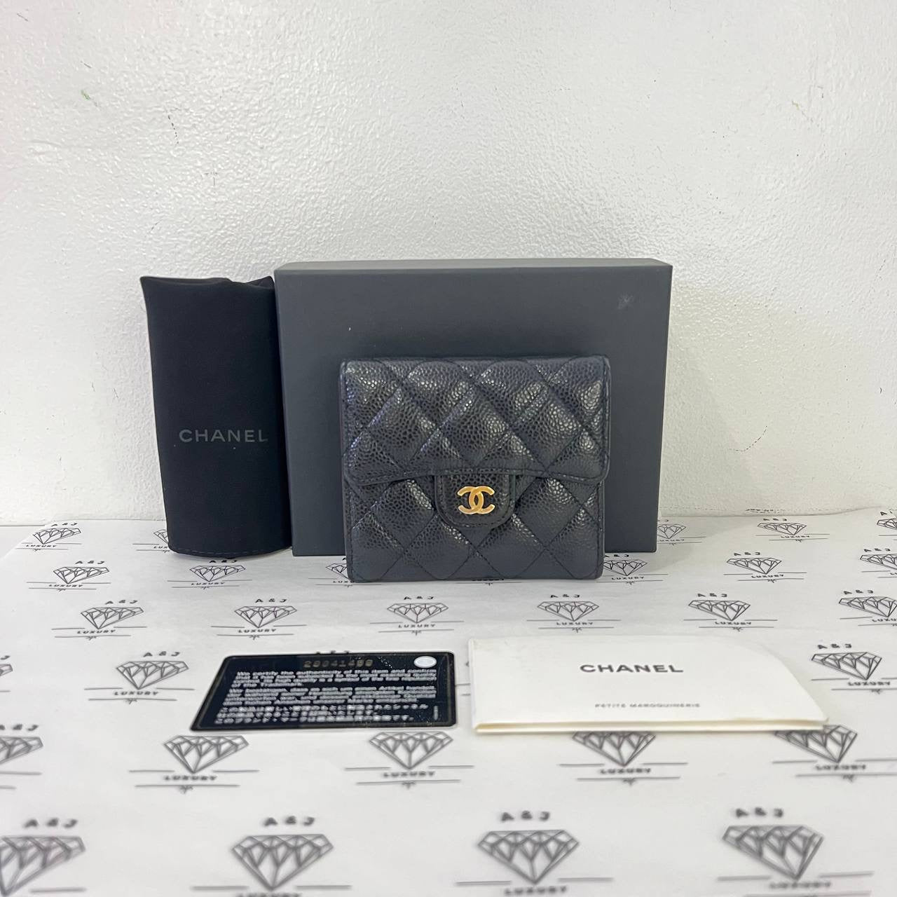 [PRE LOVED] Chanel Classic Compact Wallet in Black Caviar GHW (Series 29)