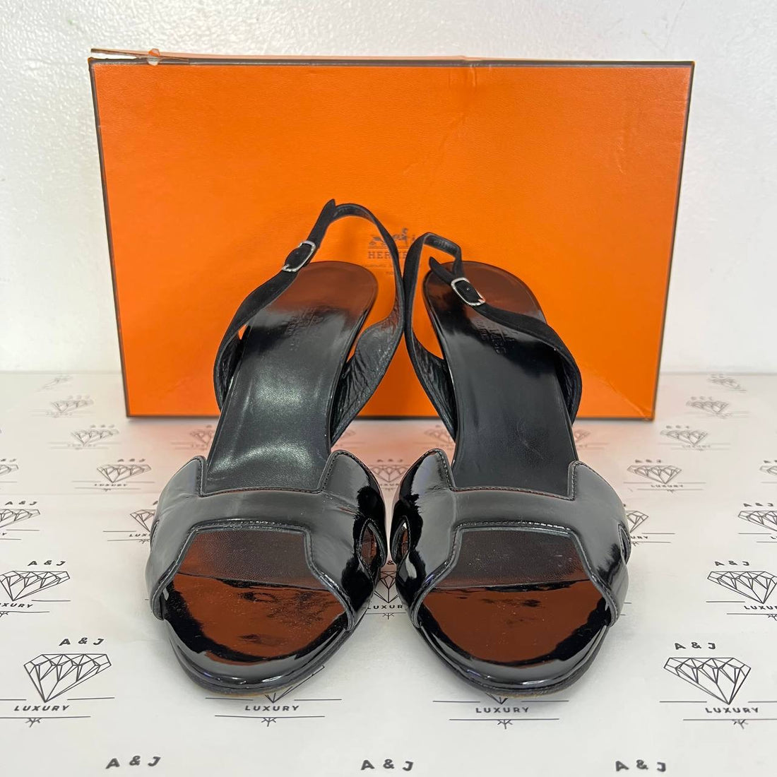 [PRE LOVED] Hermes Night Sandals in Black Patent Leather Size 38EU