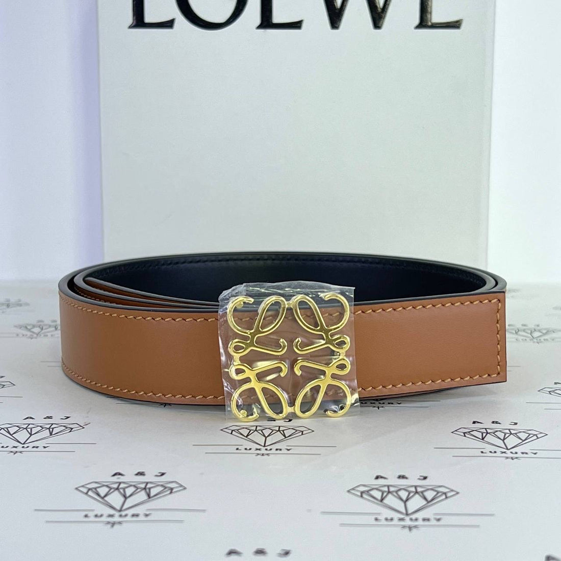 [BRAND NEW] Loewe Anagram Reversible Belt in Black/Tan GHW Size 90