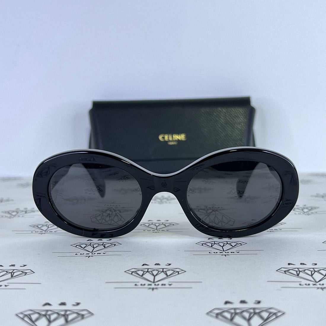 [PRE LOVED] Celine CL40194U Triomphe Oval Sunglasses in Black