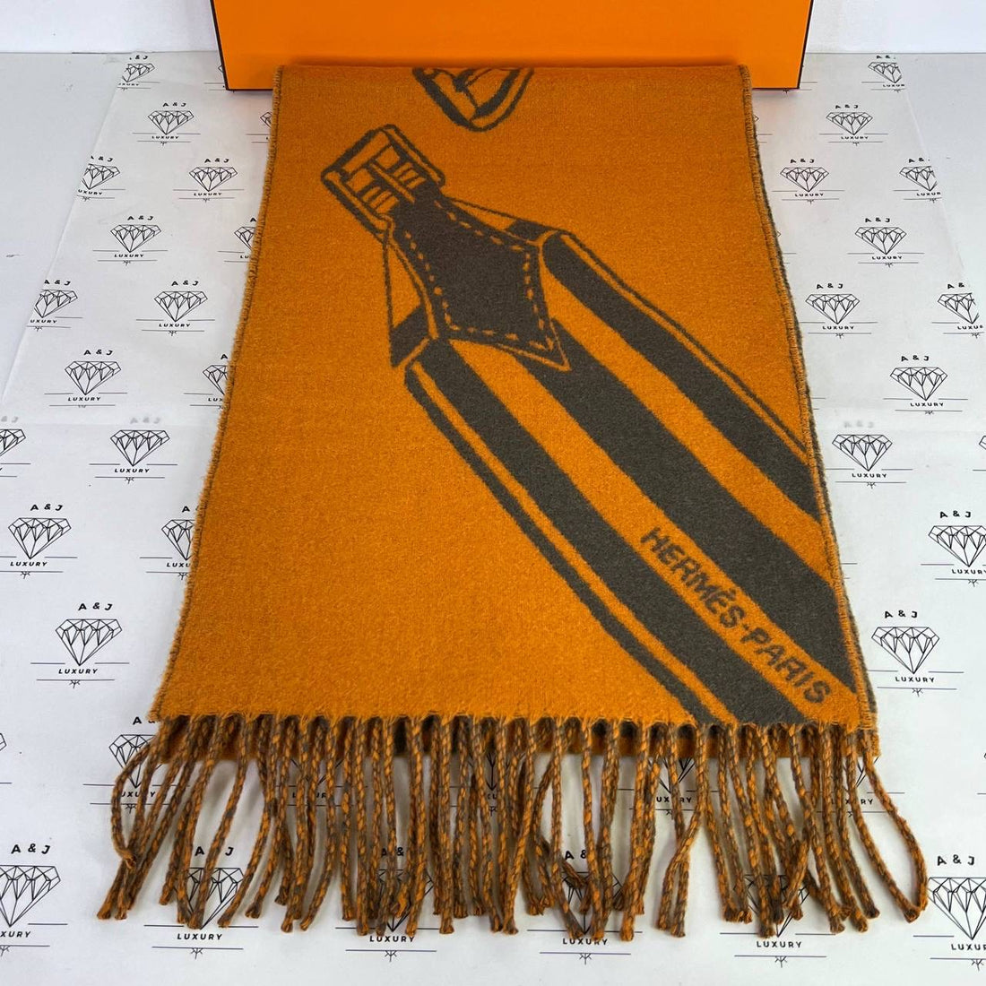 [BRAND NEW] Hermes Cashmere Scarf 140x30cm in Marine/Orange