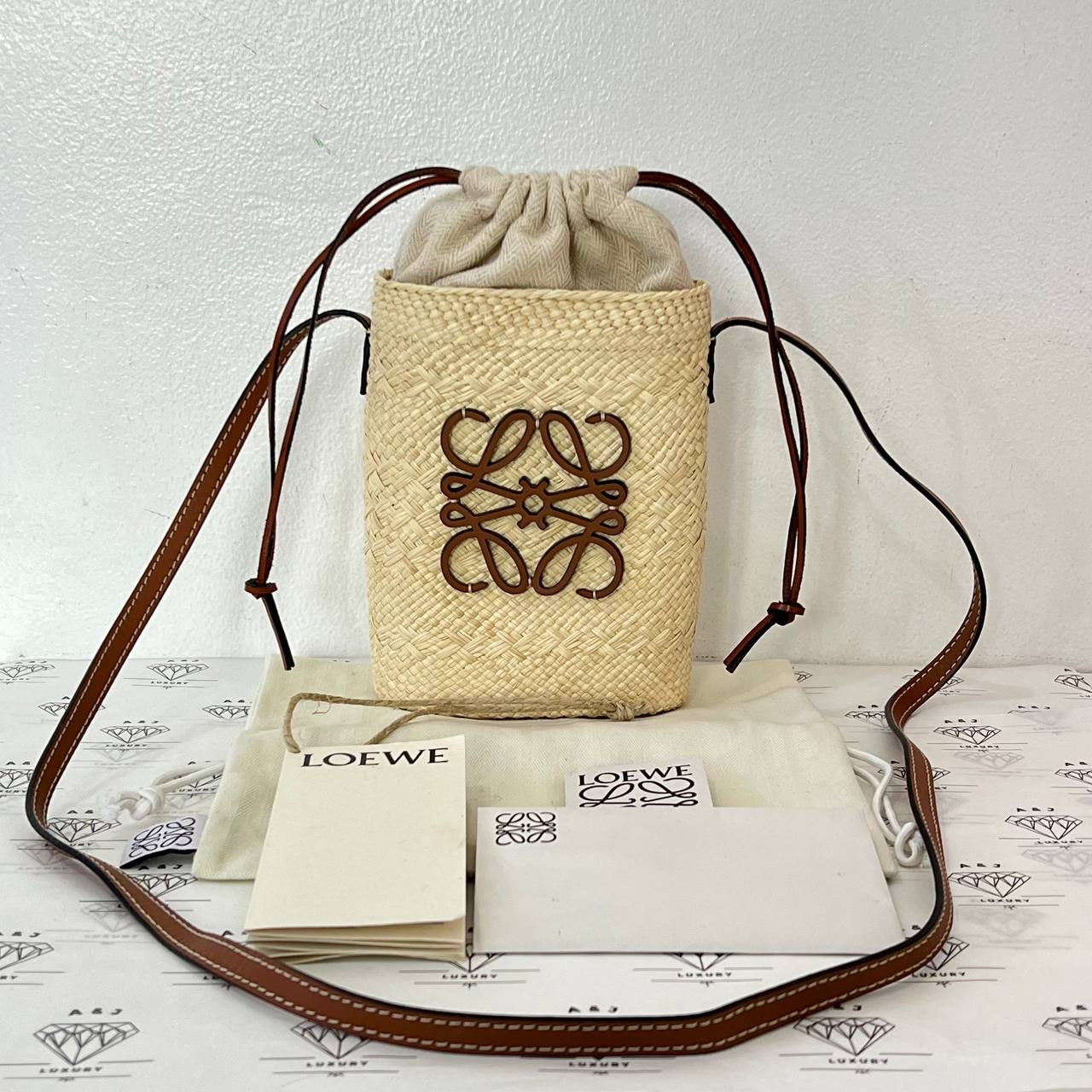 [PRE LOVED] Loewe Basket Shoulder Bag in Raffia and Tan Leather