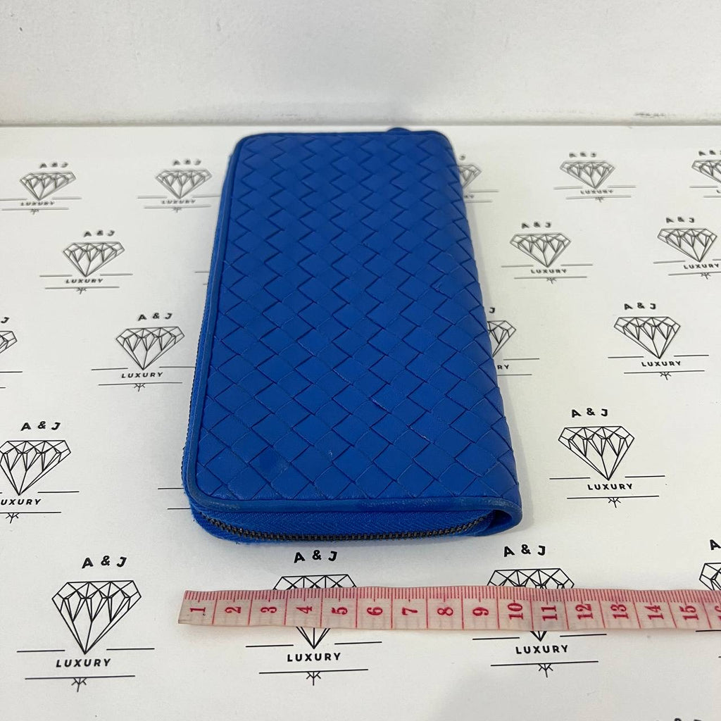 [PRE LOVED] Bottega Veneta Intrecciato Long Wallet in Blue