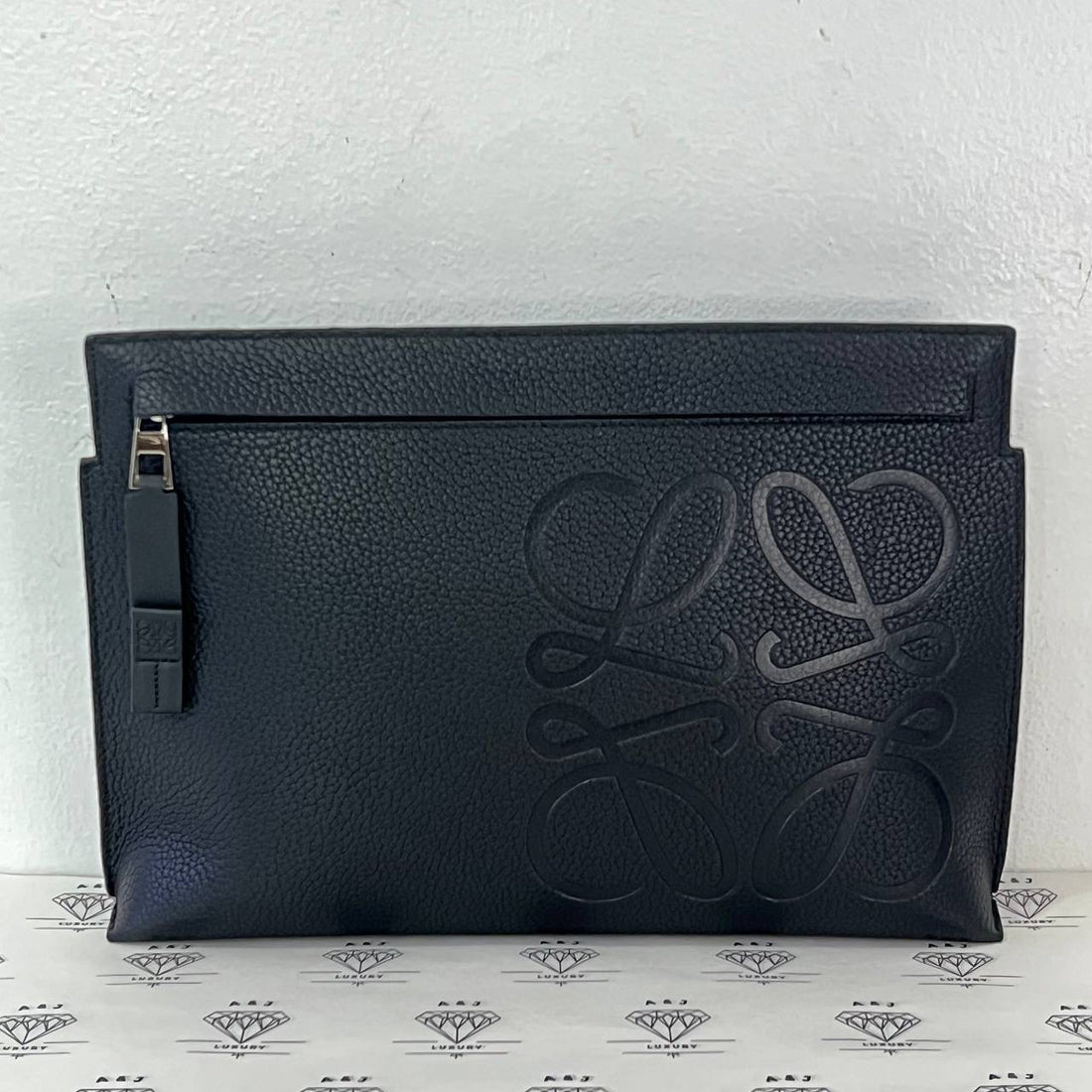 [PRE LOVED] Loewe Anagram Clutch in Black