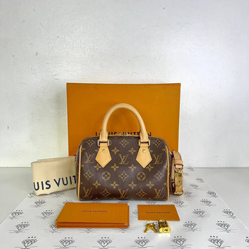 [PRE LOVED] Louis Vuitton Speedy Bandouliere 20 with Vachetta strap in Monogram Canvass (microchipped)