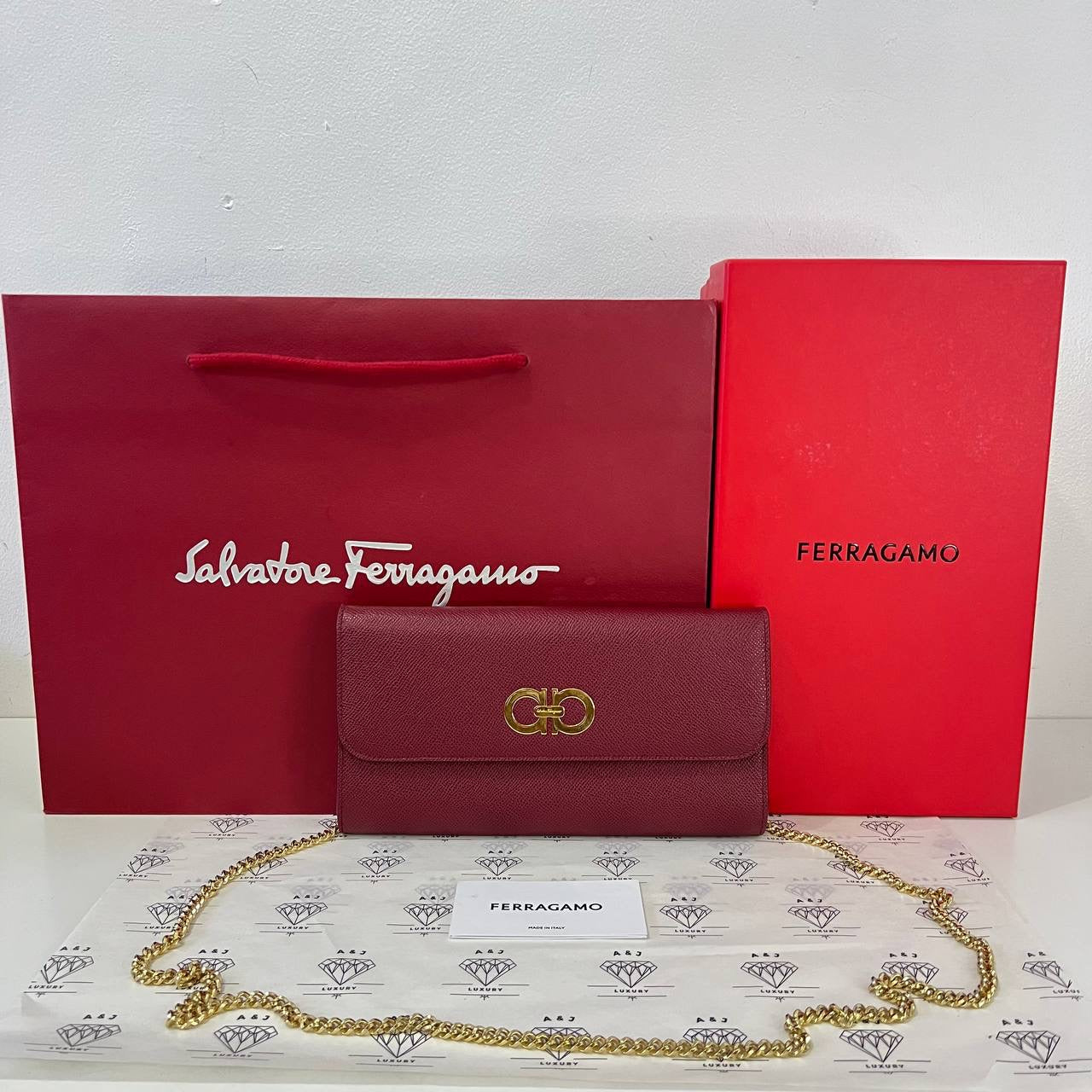 [BRAND NEW] Salvatore Ferragamo Gancini Wallet on Chain in Red GHW