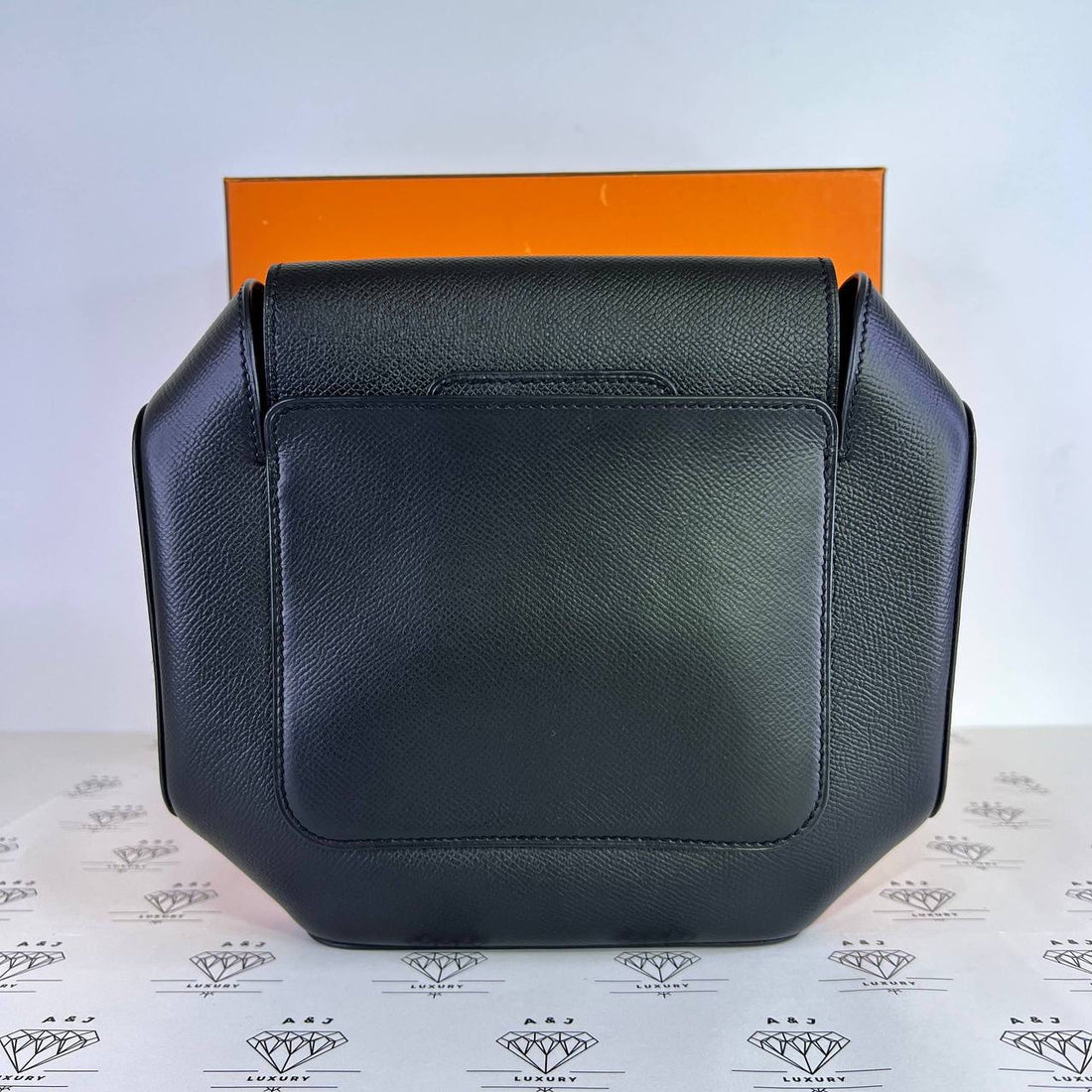 [PRE LOVED] Hermes Octogone 23 Clutch in Black Epsom Leather (Stamp X - 2016)