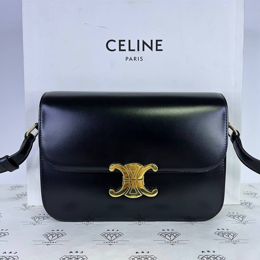 [PRE LOVED] Celine Classique Triomphe in Black Calfskin Leather GHW
