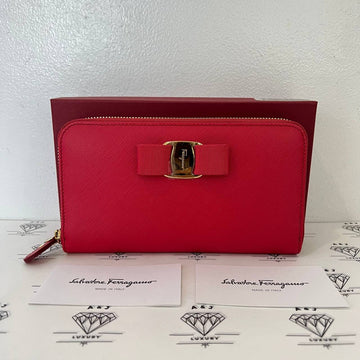 [PRE LOVED] Salvatore Ferragamo Vara Ribbon Long Wallet in Pink