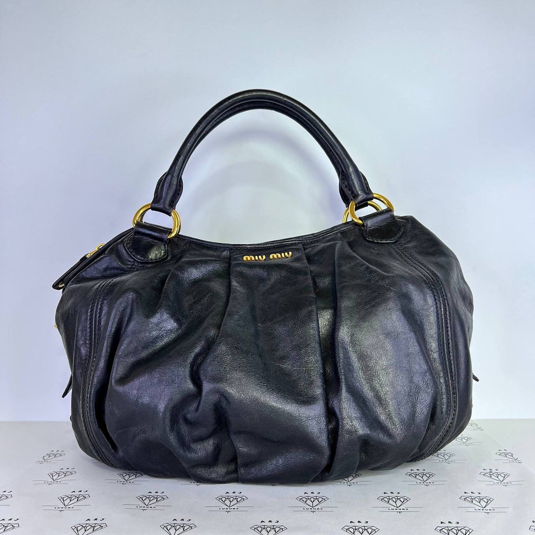 [PRE LOVED] Miu Miu Vitello Shoulder Bag in Black GHW