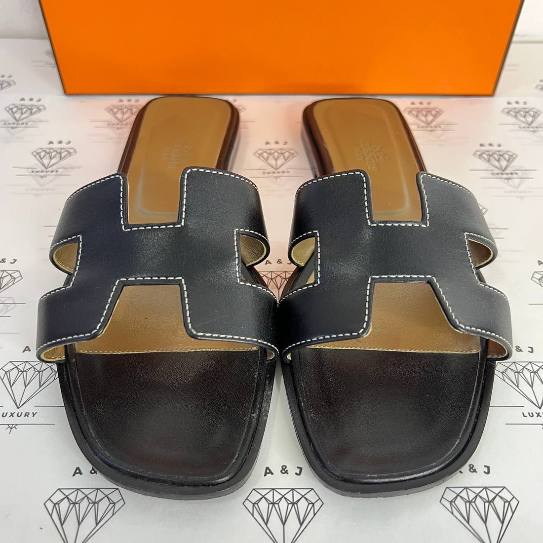 [PRE LOVED] Hermes Oran Sandals in Black Size 38EU