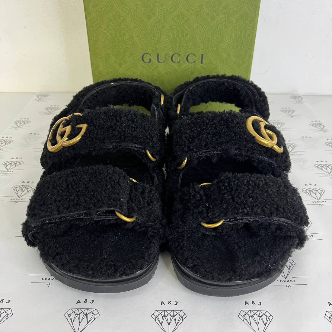 [PRE LOVED] Gucci Shearling Isla Dad Sandals in Black Size 38.5EU
