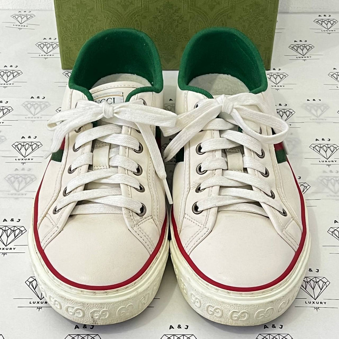 [PRE LOVED] Gucci Tennis Sneakers in White Size 39EU