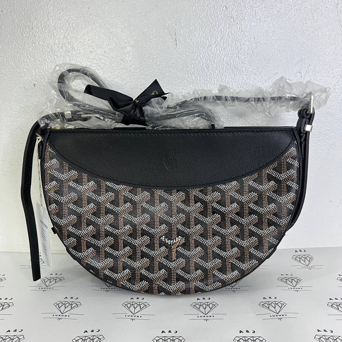 [PRE LOVED] Goyard Hirondelle in Black (2024)