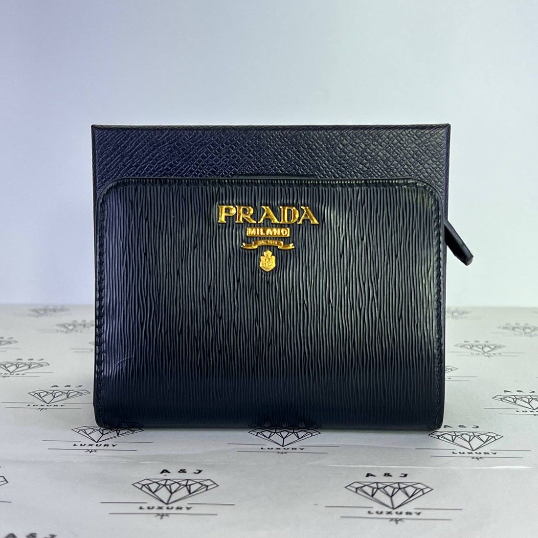 [PRE LOVED] Prada 1ML018 Compact Wallet in Black/Red Vitello Move GHW