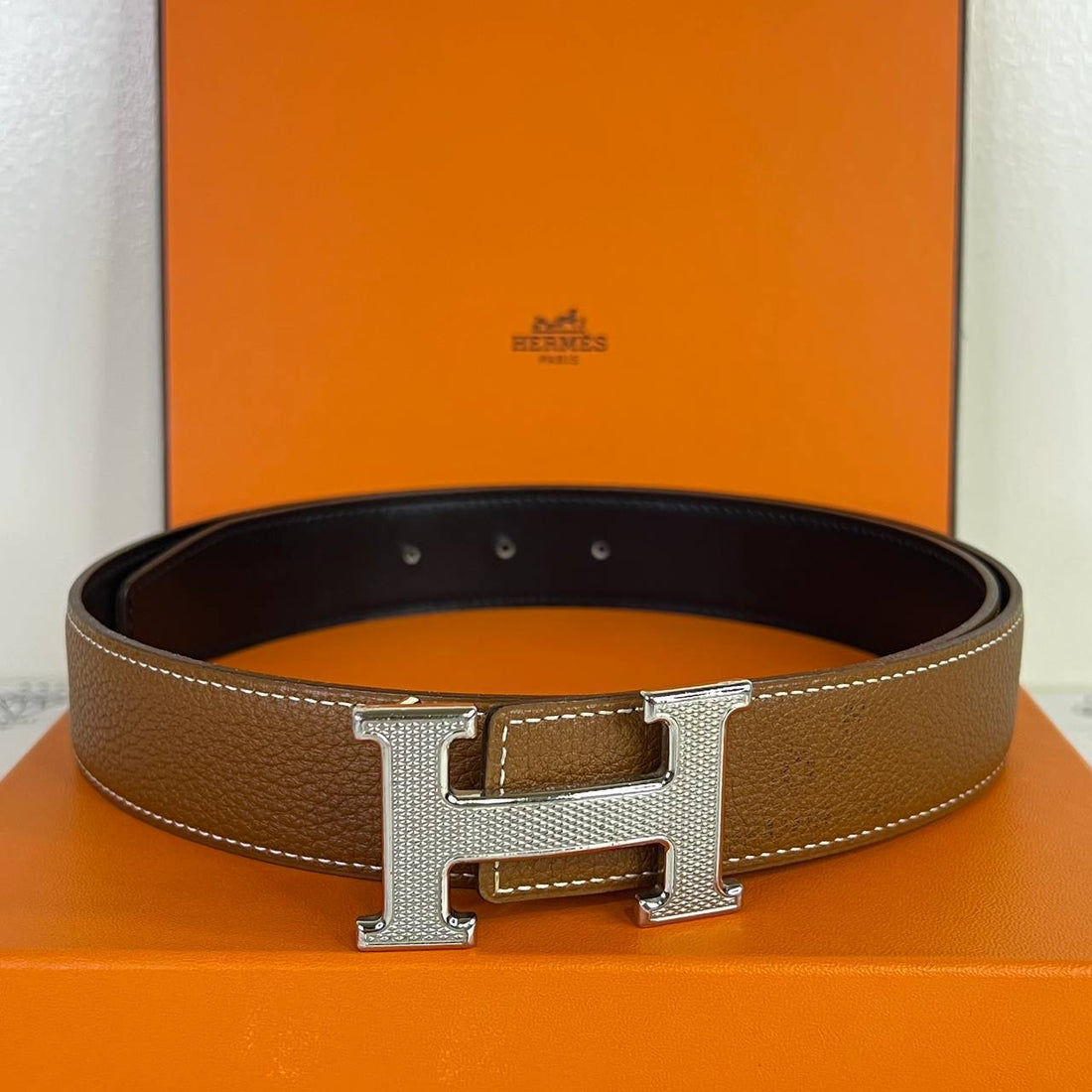 [PRE LOVED] Hermes Reversible Belt in Gold/Noir Size 85 (Stamp H Square - 2004)