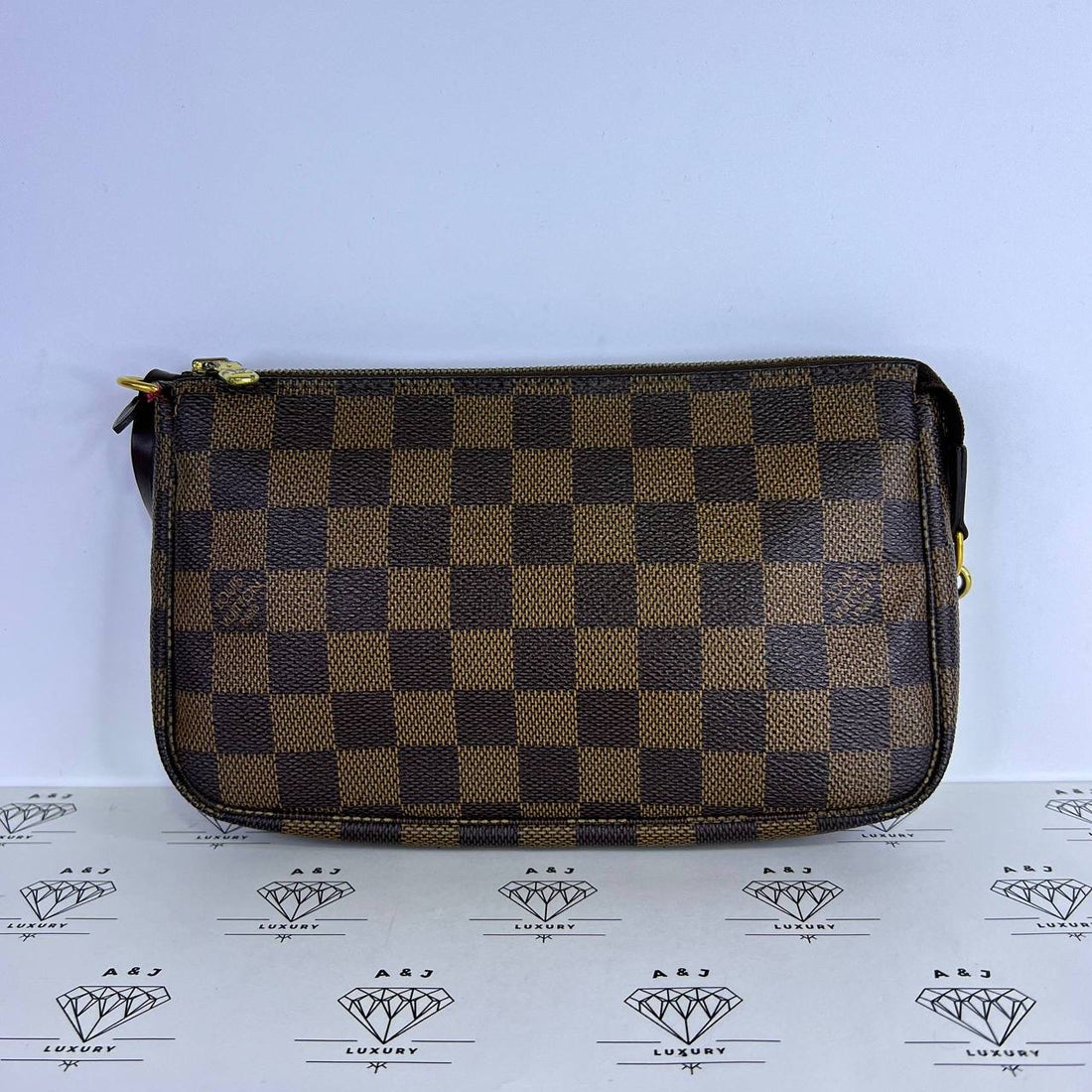 [PRE LOVED] Louis Vuitton Pochette Accessoires in Damier Ebene Canvass (CA0017)
