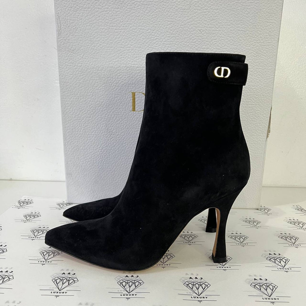 [PRE LOVED] Christian Dior Boots in Black Size 34.5EU