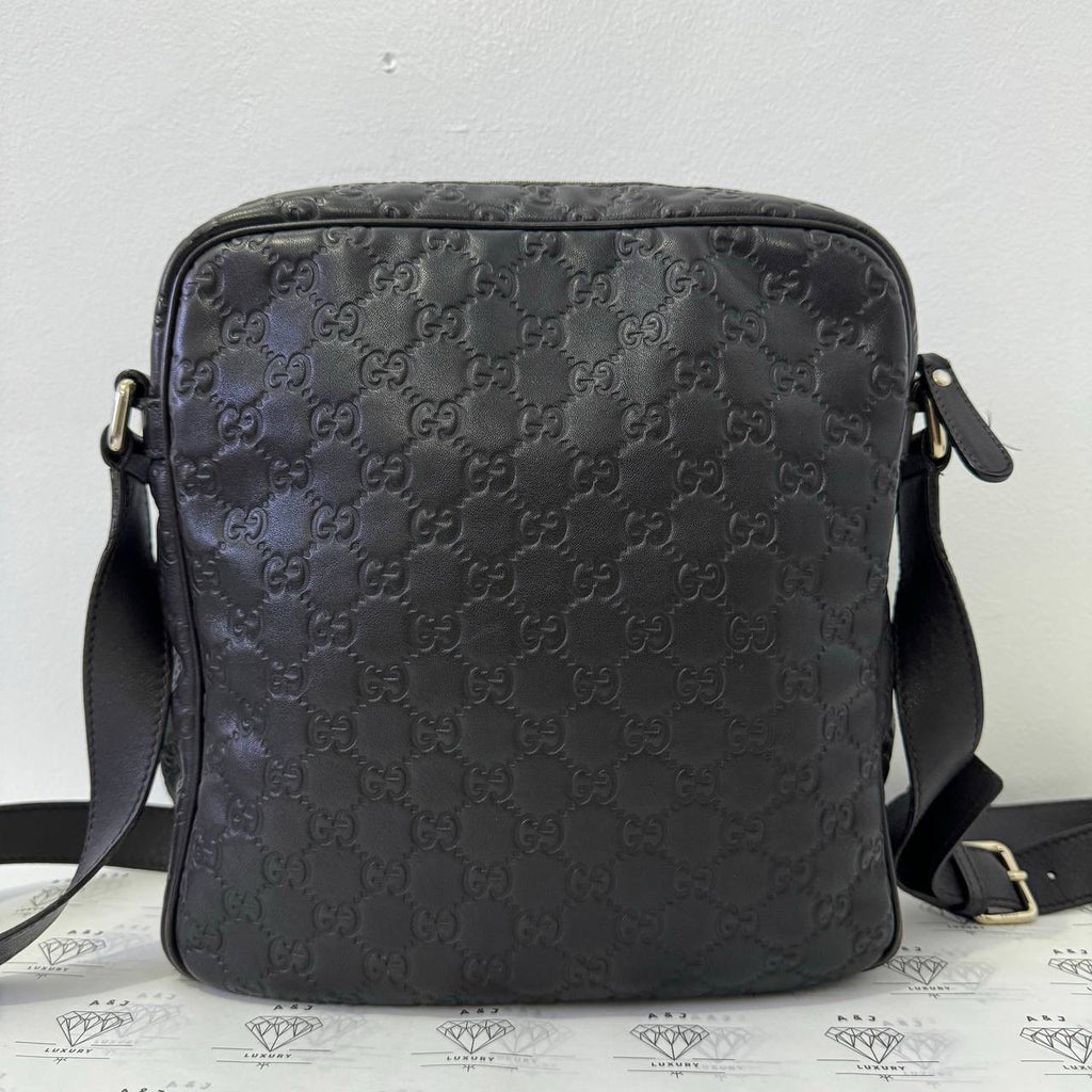 [PRE LOVED] Gucci Guccissima Messenger Bag in Black
