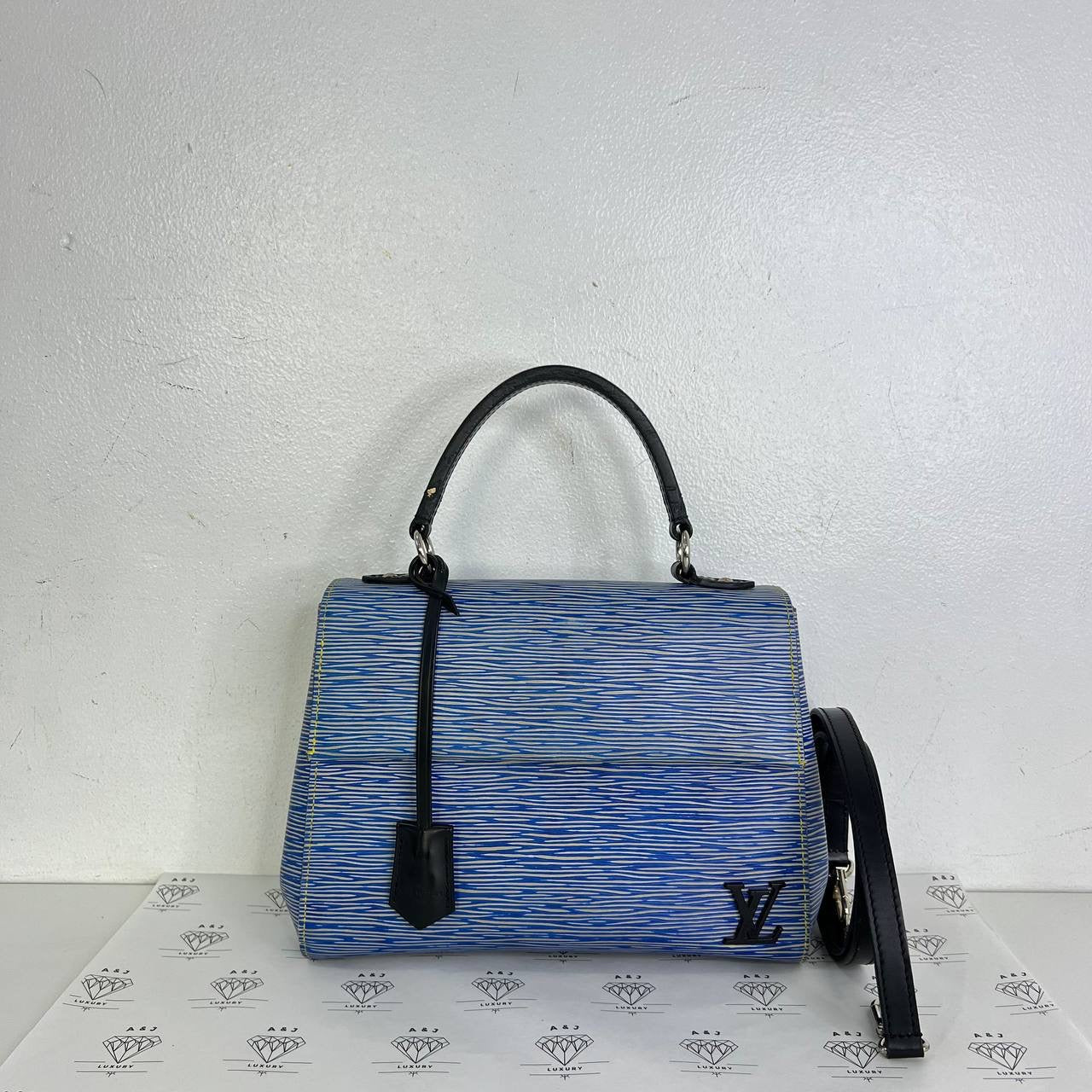[PRE LOVED] Louis Vuitton Cluny BB in Blue Epi Leather SHW (CA0177)