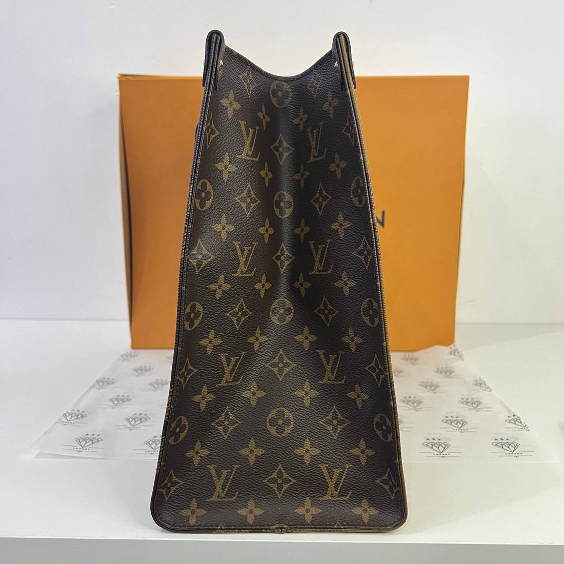 [PRE LOVED] Louis Vuitton OnTheGo GM in Reverse Monogram Canvass (microchipped)