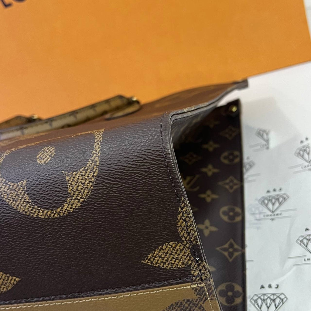 [PRE LOVED] Louis Vuitton OnTheGo GM in Reverse Monogram Canvass (microchipped)