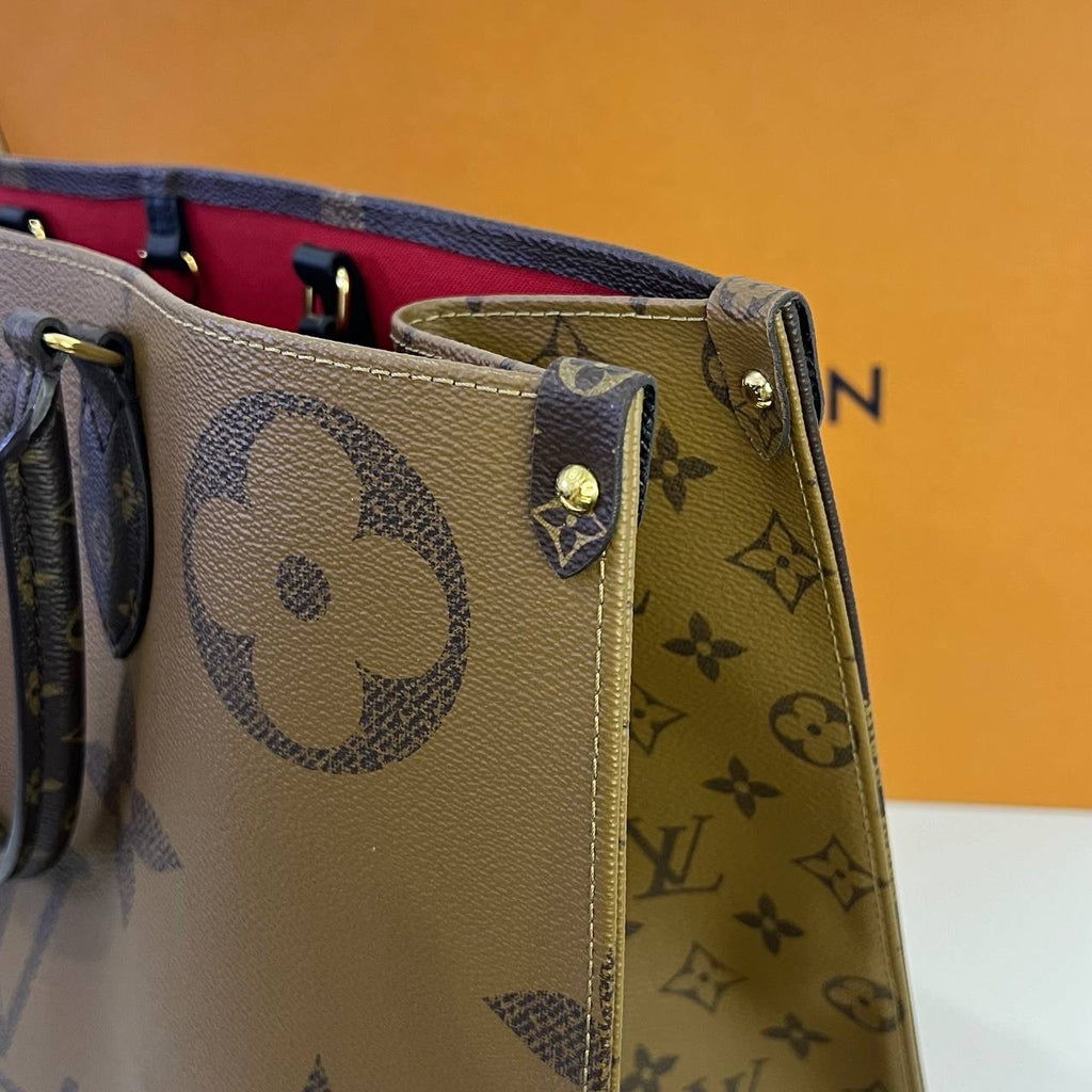 [PRE LOVED] Louis Vuitton OnTheGo GM in Reverse Monogram Canvass (microchipped)