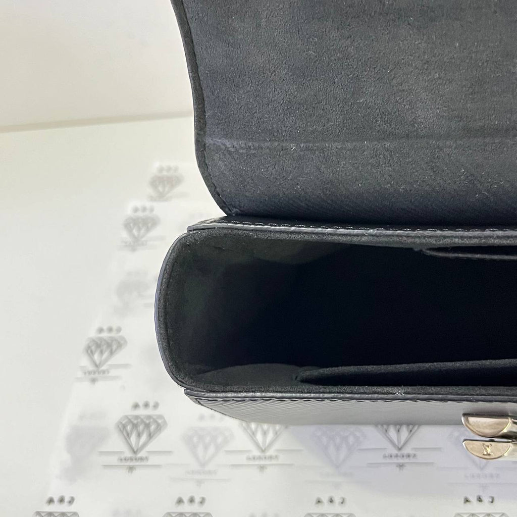 [PRE LOVED] Louis Vuitton Twist MM Lock Charms in White and Black Epi Leather SHW (microchipped)