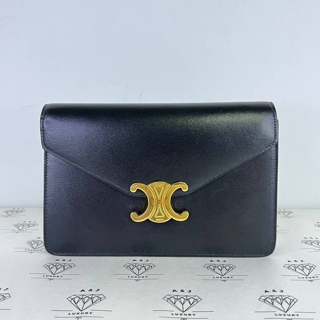 [PRE LOVED] Celine Margo Triomphe Wallet on Chain in Black Calfskin Leather GHW
