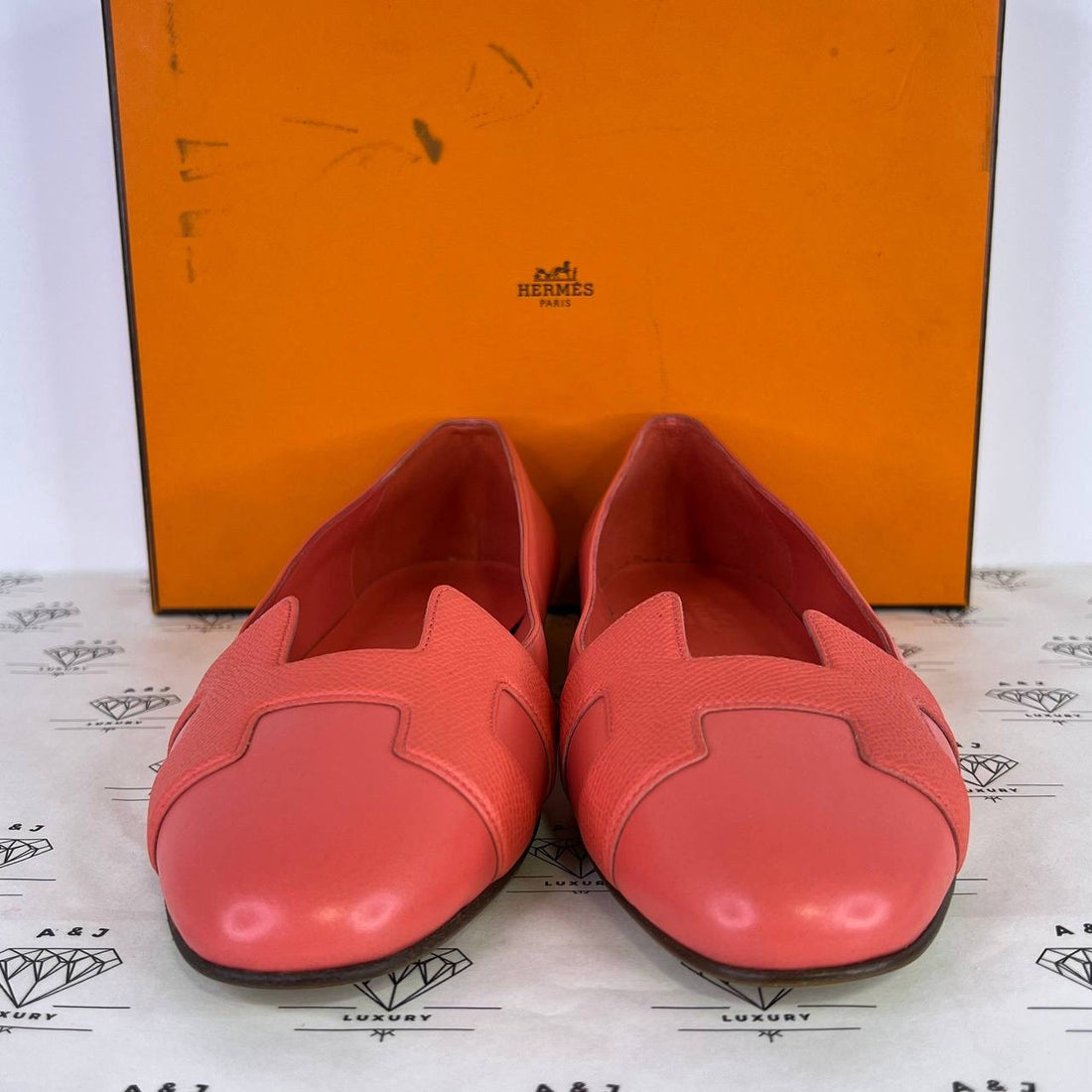 [PRE LOVED] Hermes Nice Ballet Flats in Coral Size 39EU