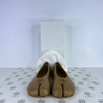 [PRE LOVED] Maison Margiela Tabi Leather Flats in Brown Size 39.5EU