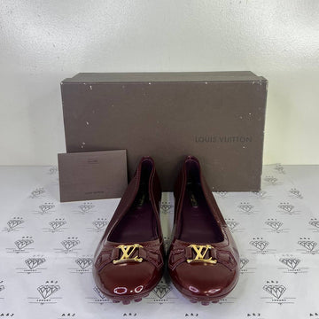 [PRE LOVED] Louis Vuitton Patent Leather Flats in Amarante Size 41EU