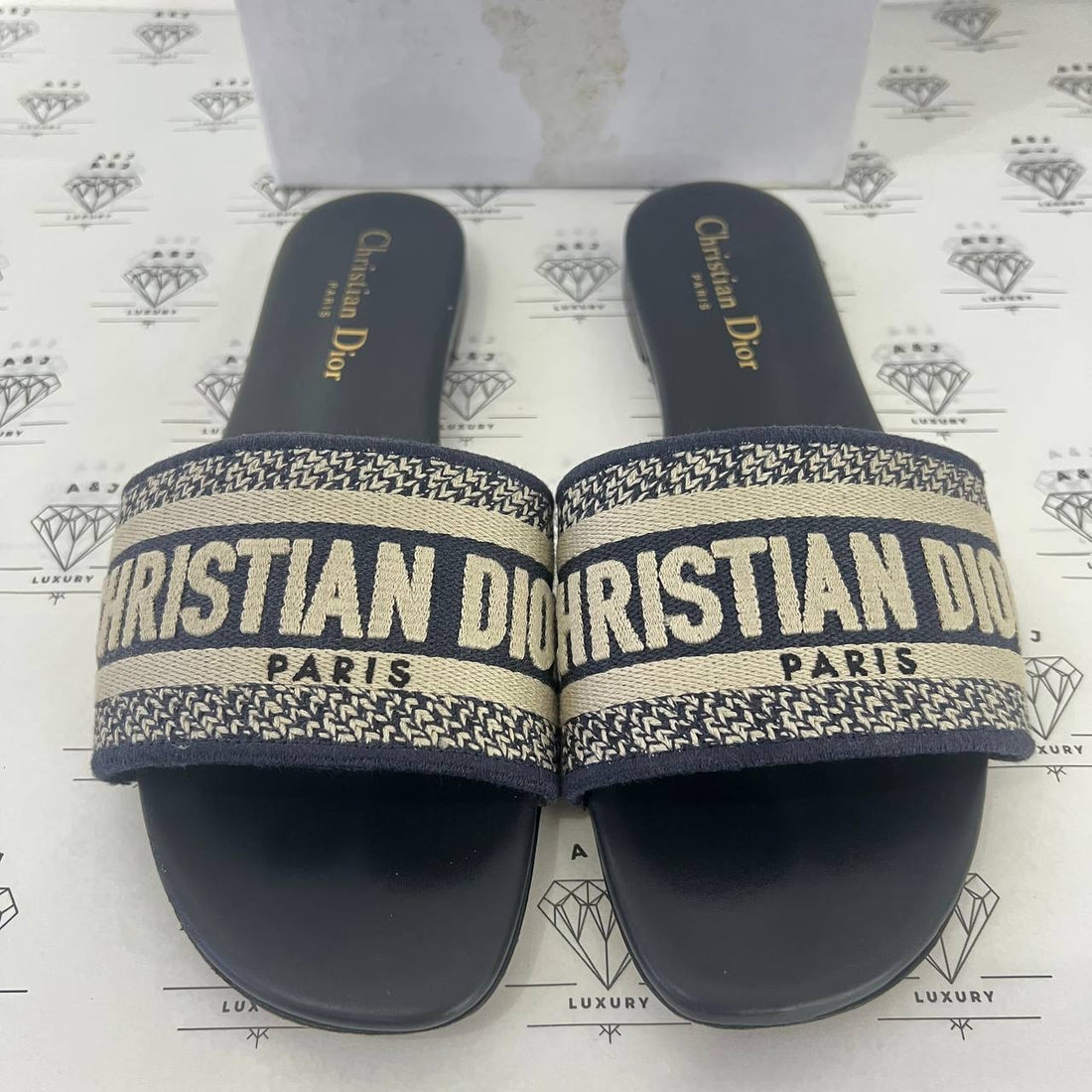 [PRE LOVED] Christian Dior Dway Slides in Oblique Size 38EU