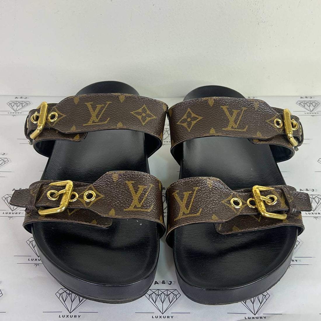 [PRE LOVED] Louis Vuitton Bom Dia Mules in Size 39EU