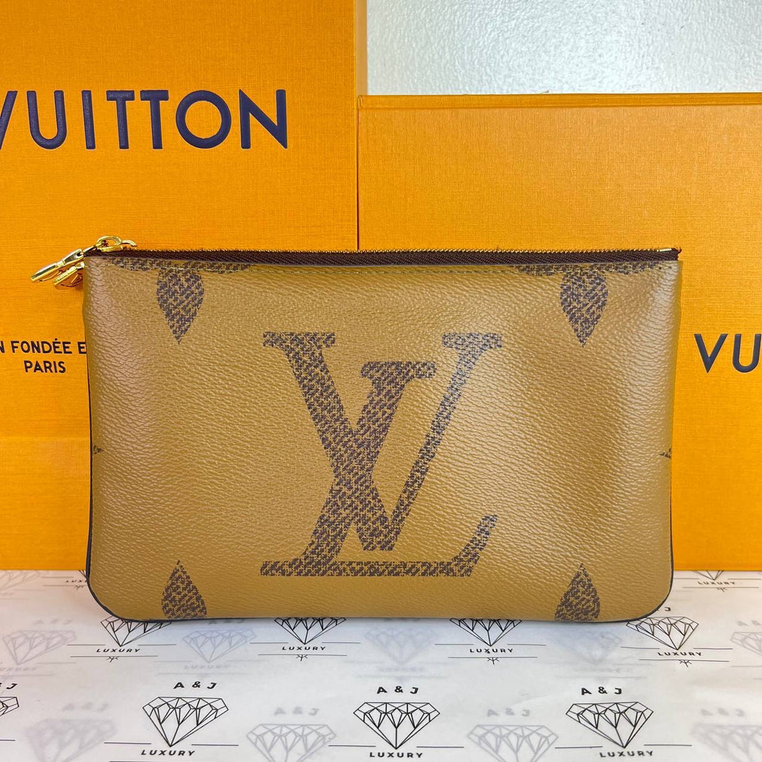 [PRE LOVED] Louis Vuitton Double Zip Pochette in Reverse Monogram Canvass (microchipped)