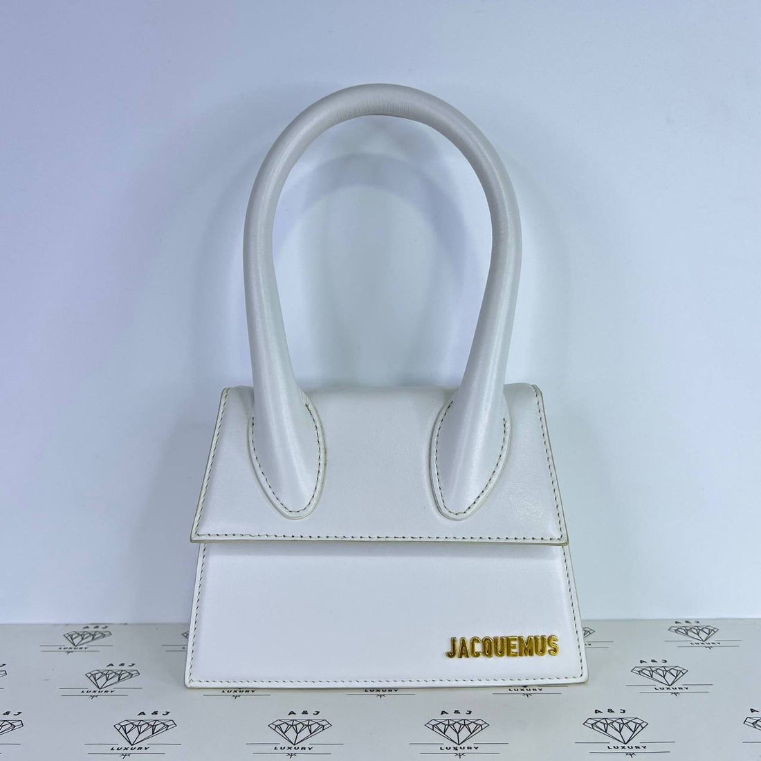 [PRE LOVED] Jacquemus Le Chiquito Moyen in White GHW