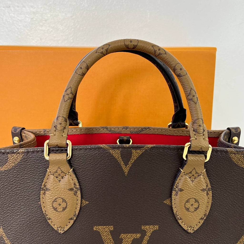 [PRE LOVED] Louis Vuitton OnTheGo PM in Reverse Monogram Canvass (microchipped)