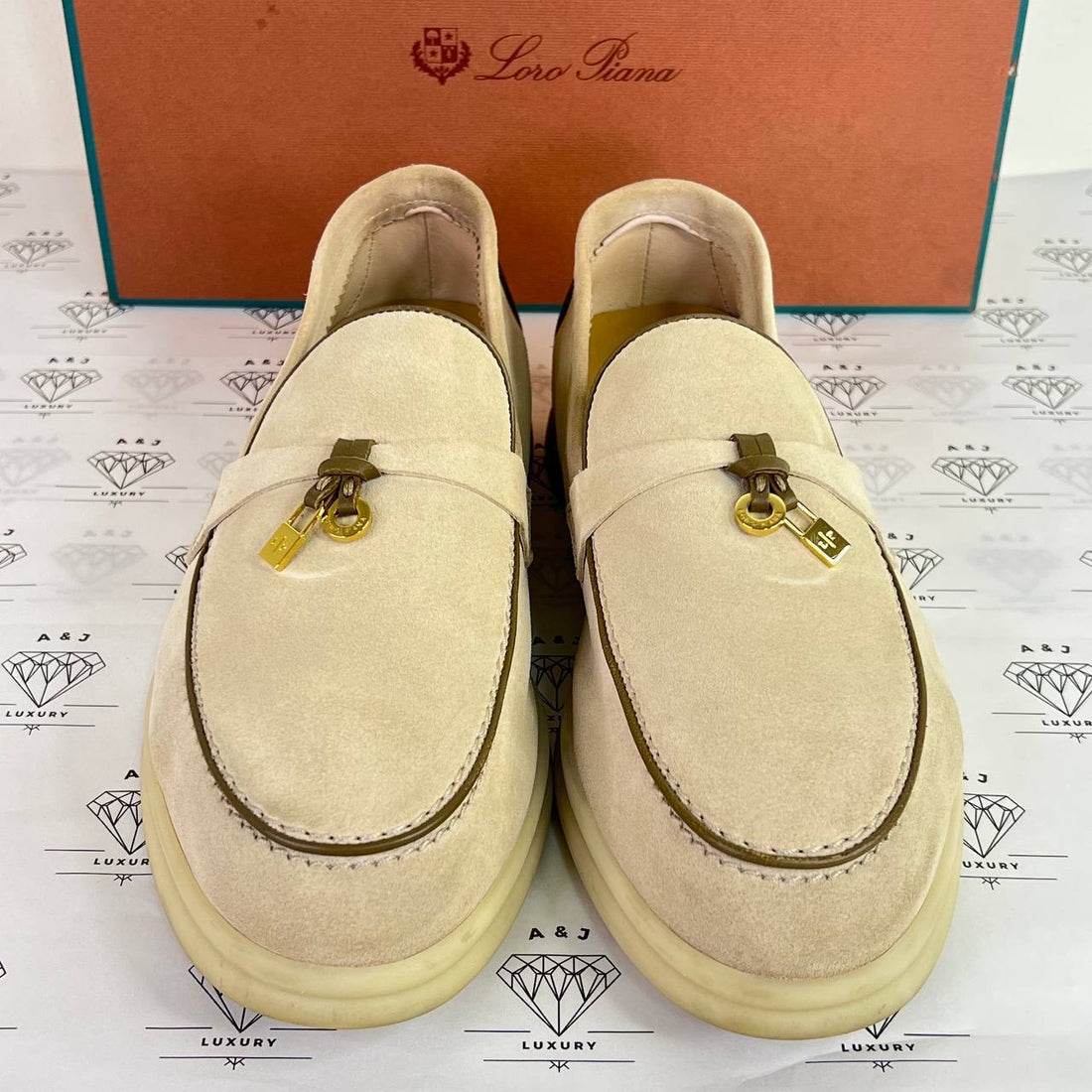 [PRE LOVED] Loro Piana Summer Charms Walk in Light Mastic Size 39EU