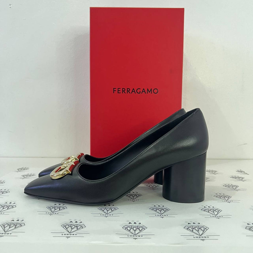 [BRAND NEW] Ferragamo Pump with Gancini Ornament in Size 37.5FR