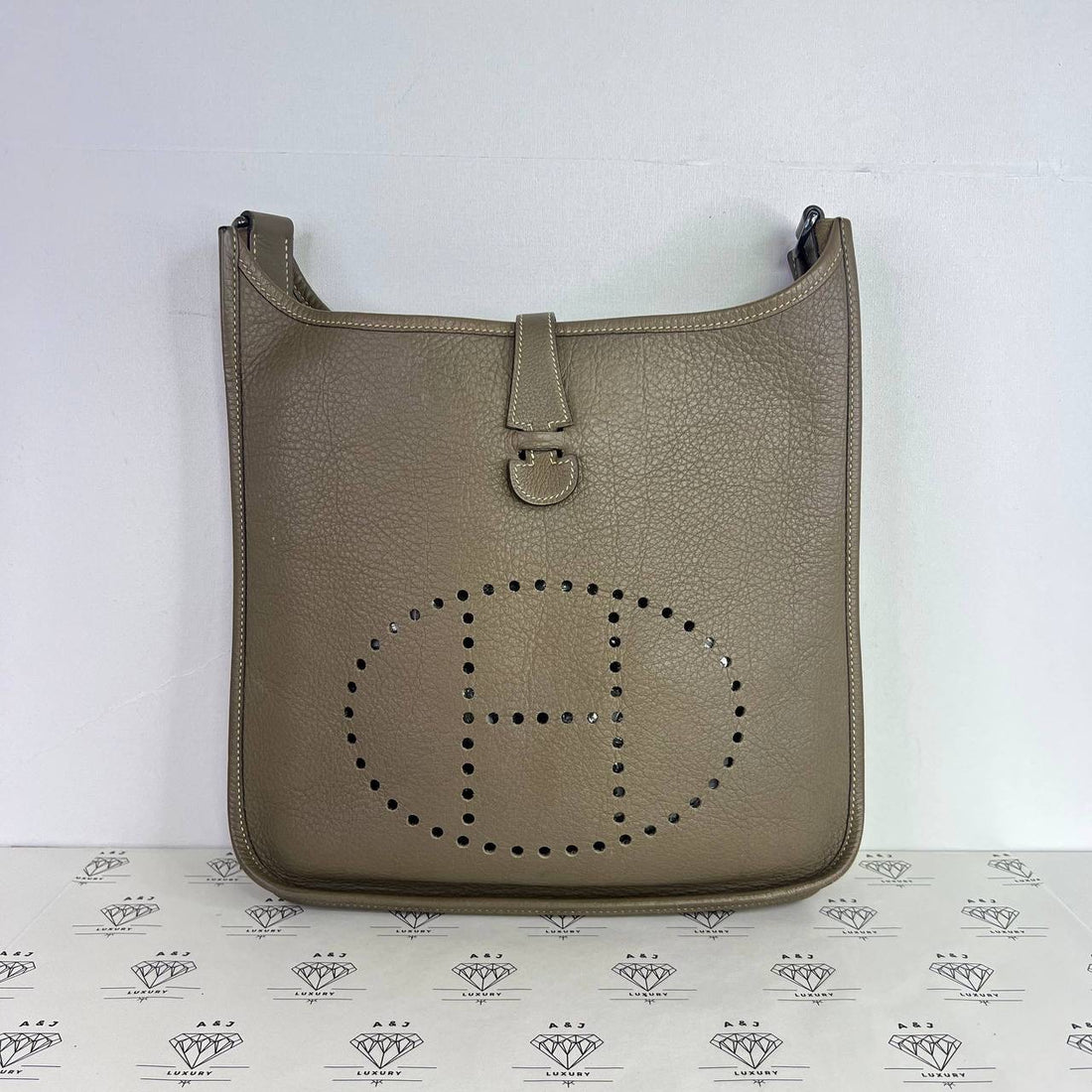 [PRE LOVED] Hermes Evelyne PM I in Etoupe PHW (Stamp I Square - 2005)
