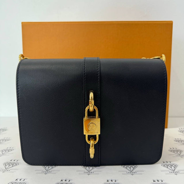 [PRE LOVED] Louis Vuitton Rendez-Vous Shoulder Bag in Black GHW (microchipped)