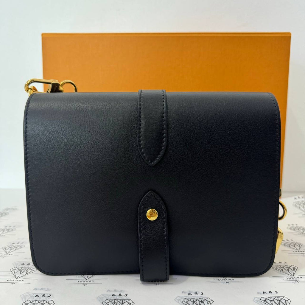[PRE LOVED] Louis Vuitton Rendez-Vous Shoulder Bag in Black GHW (microchipped)