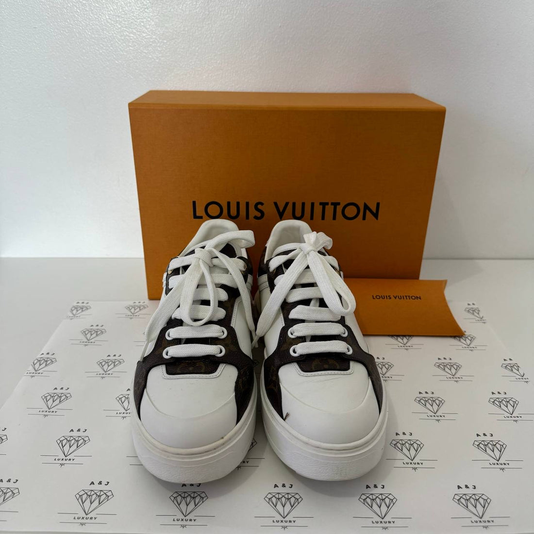 [PRE LOVED] Louis Vuitton Timeout Sneakers in White Monogram Canvass Size 38EU