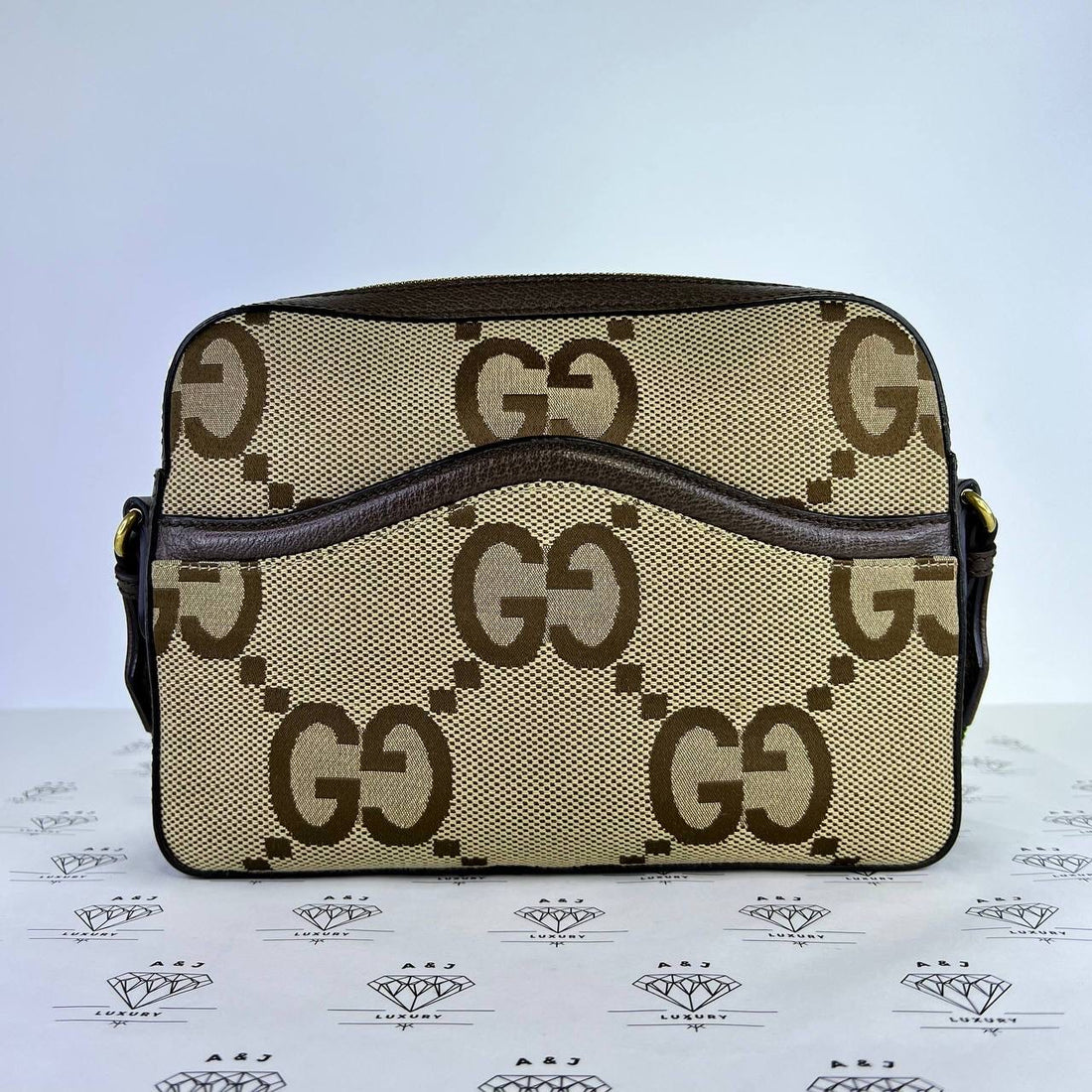 [PRE LOVED] Gucci Jumbo Logo Messenger Bag in Brown GHW