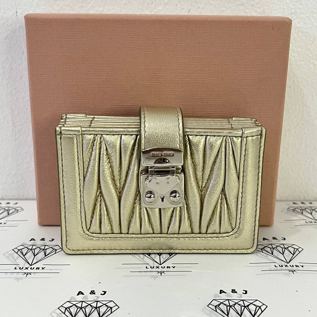 [PRE LOVED] Miu Miu Cardholder in Gold SHW