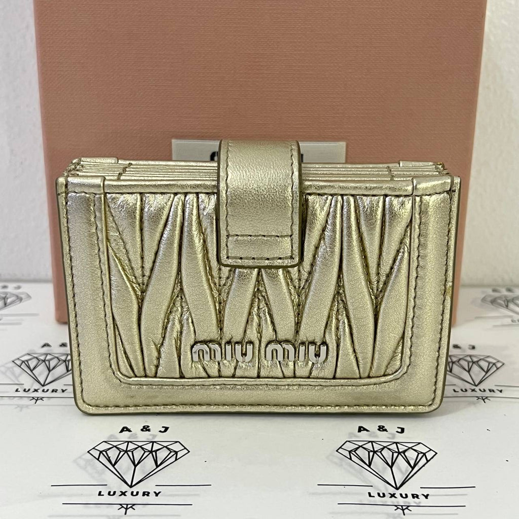 [PRE LOVED] Miu Miu Cardholder in Gold SHW